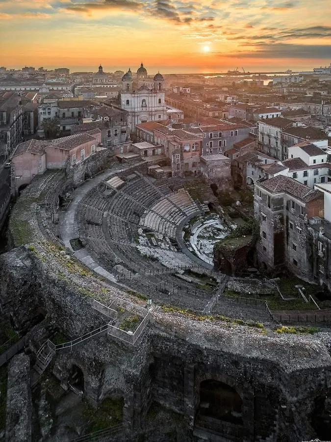Orlando Catania Luxury Open Space 0*,