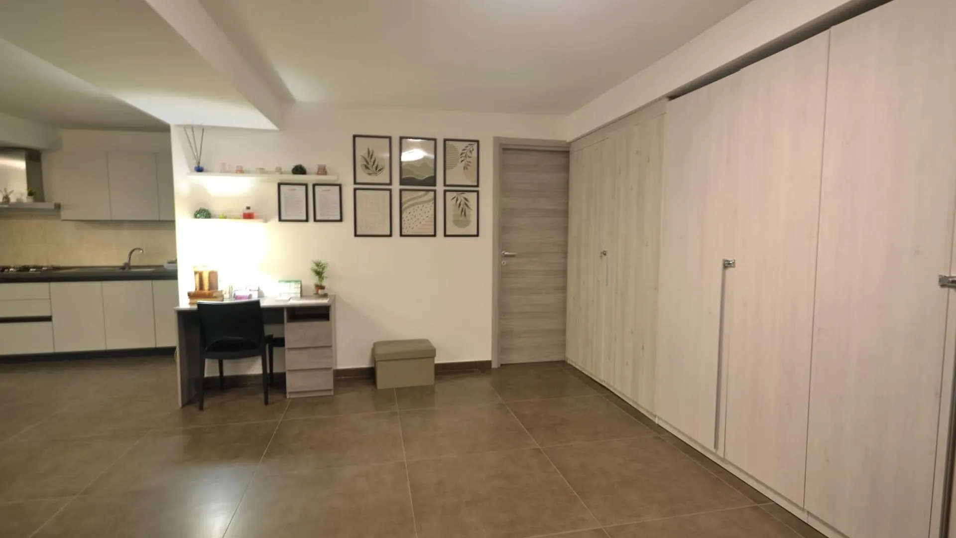 Orlando Catania Luxury Open Space 0*,  Italy